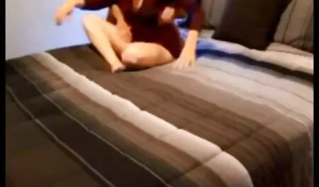 Зігнуті і жорстокі sestra porno жінки