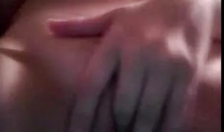 Відео Домашнє порно з грою sestra porno
