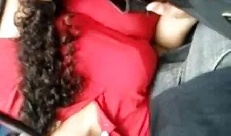 Дівчина smotret porno brat i sestra на веб-камеру