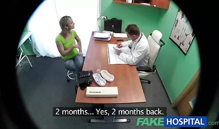 Чорношкіра жінка входить сестри порно в каюту білого чоловіка